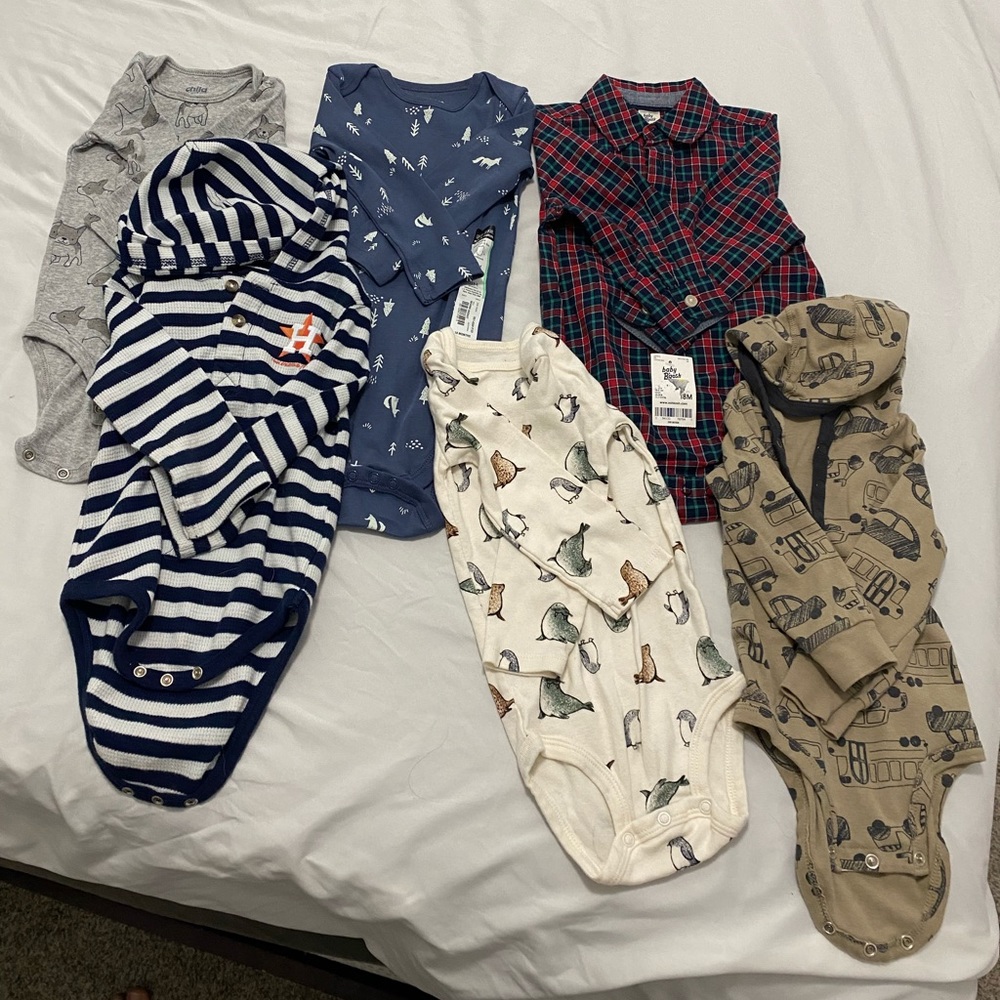 12MO & 18MO onesies. Astros one worn once. Brown one worn once. Rest are new.